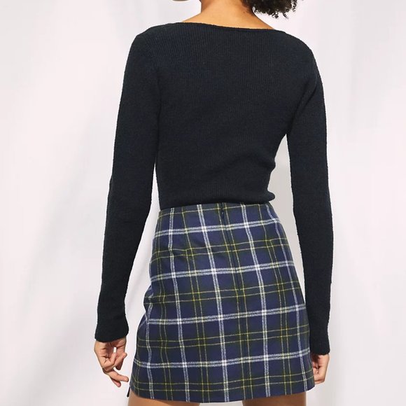 Aritzia Wilfred Kirsty Sweater - Black, Square Neck, Size M - Picture 4 of 11